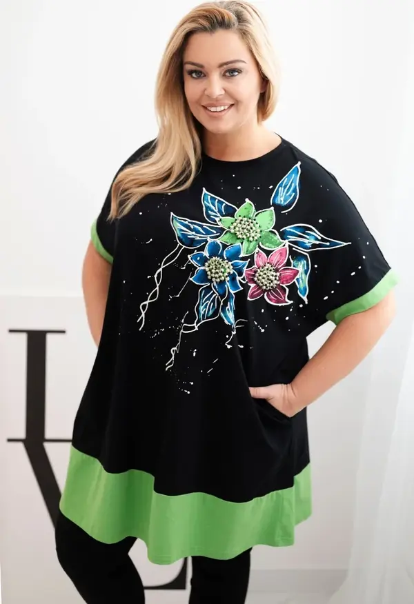 Kesi Włoski Kesi Włoski Green Plus Size women's tunic with floral pattern and decorative pearls