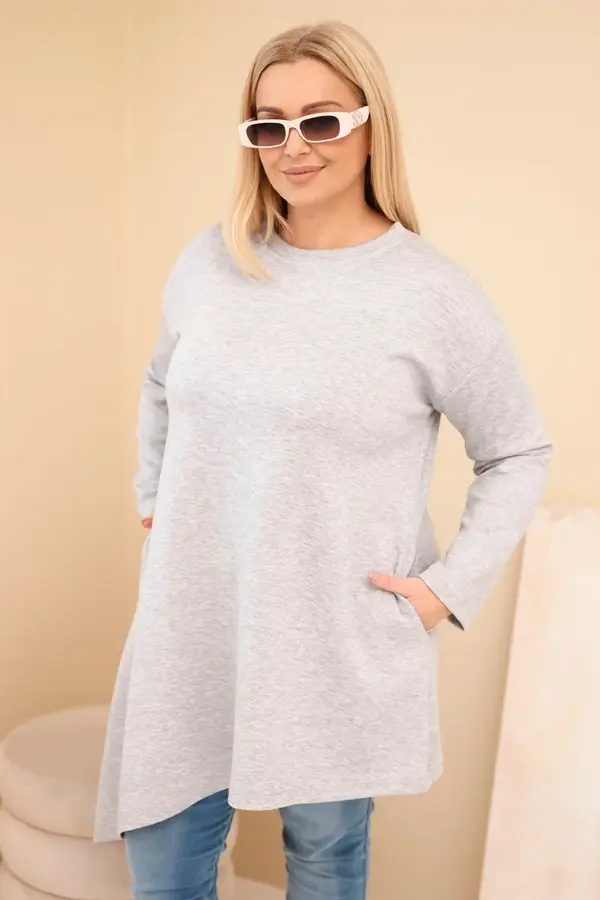 Kesi Włoski Kesi Włoski Plus Size women's dress made of viscose with a loose fit and long sleeves gray