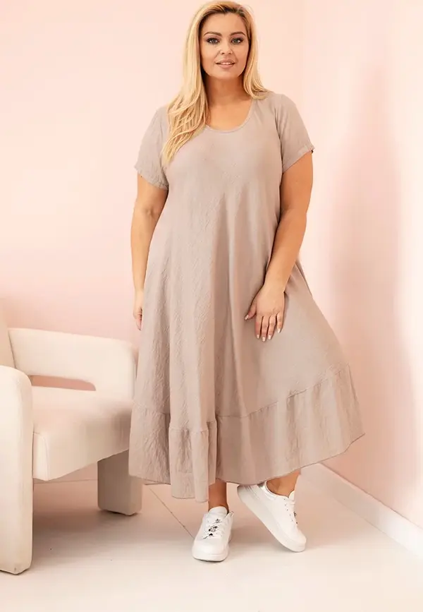 Kesi Włoski Kesi Włoski Plus size women's dress with short sleeves and ruffle made of light viscose fango