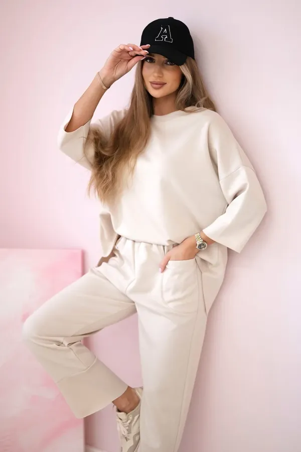 Kesi Włoski Kesi Włoski Set sweatshirt + pants buttery fabric beige