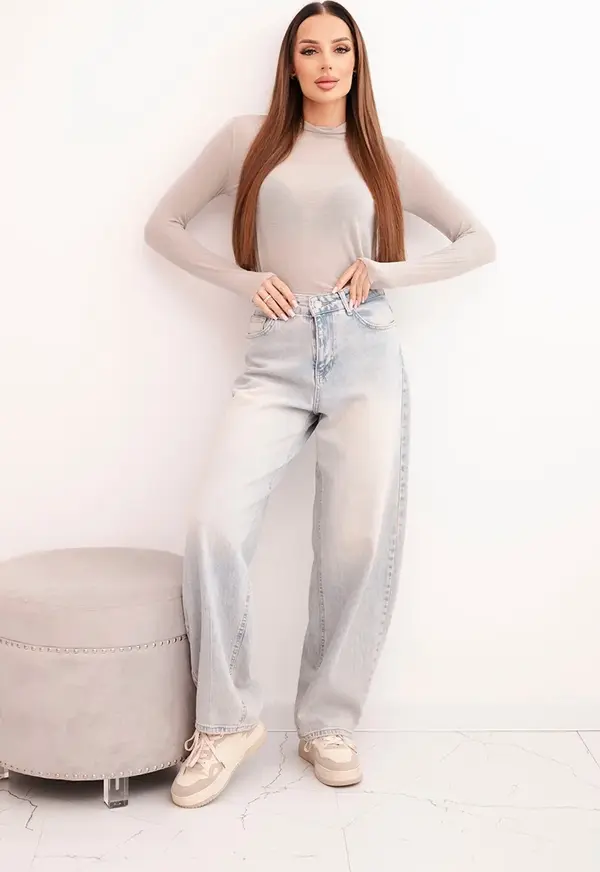 Kesi Włoski Kesi Włoski Women's cashmere blouse with a delicate turtleneck and long sleeves dark beige