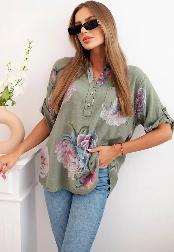 Kesi Włoski Kesi Włoski Women's cotton blouse with a floral pattern khaki