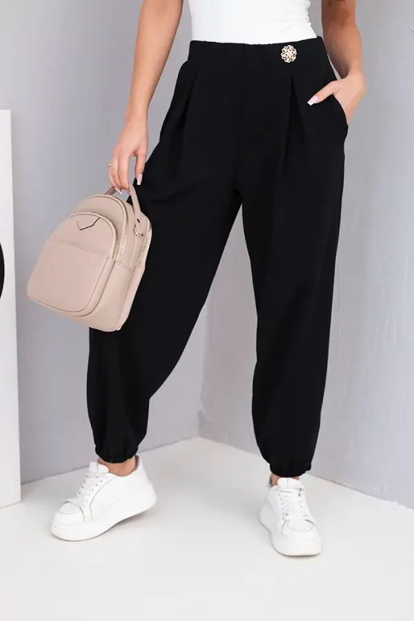 Kesi Włoski Kesi Włoski Women's cotton high-waisted pants with decorative button black