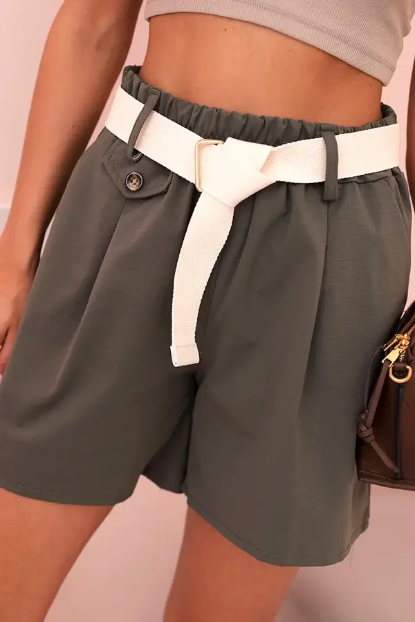 Kesi Włoski Kesi Włoski Women's high-waisted shorts with a belt khaki