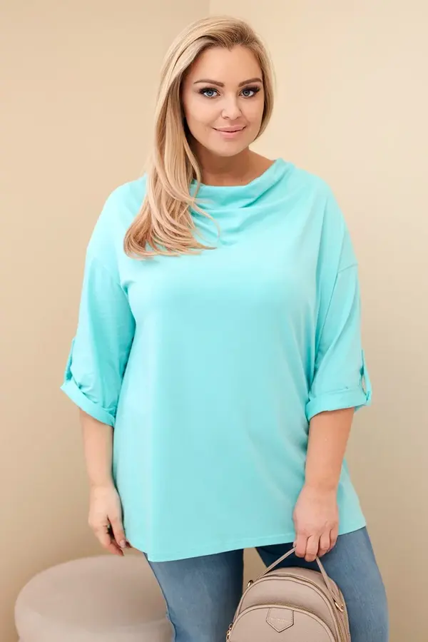 Kesi Włoski Kesi Włoski Women's Plus Size blouse with cotton in a loose fit with a water neckline mint