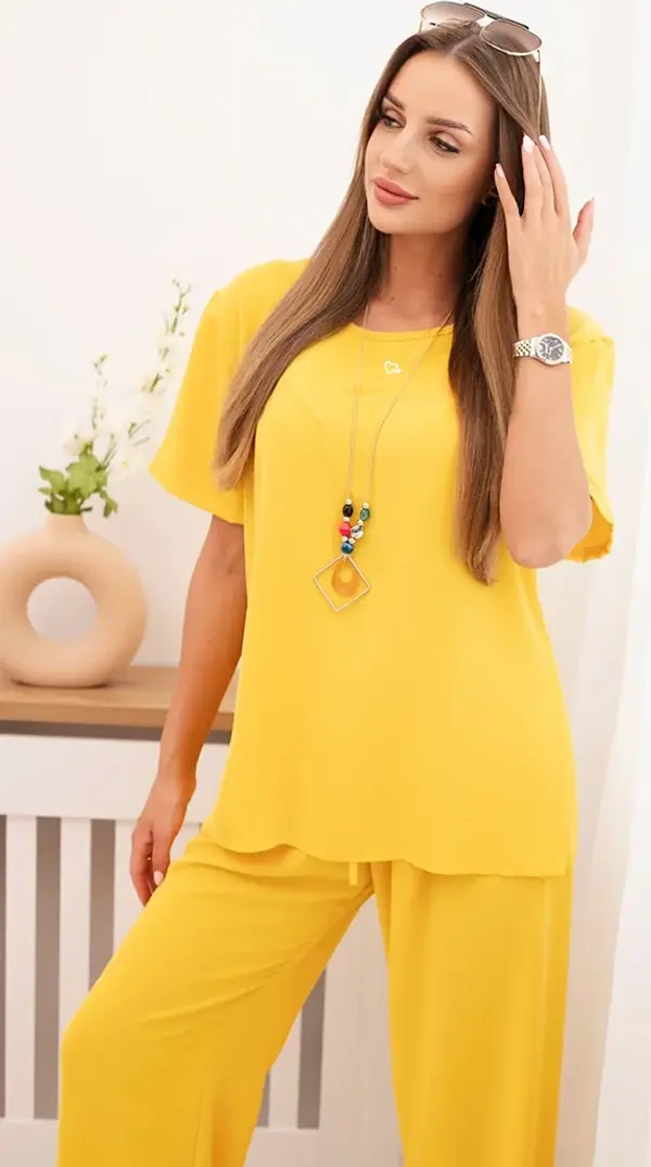 Kesi Włoski Kesi Włoski Women's set with a loose blouse and wide pants yellow