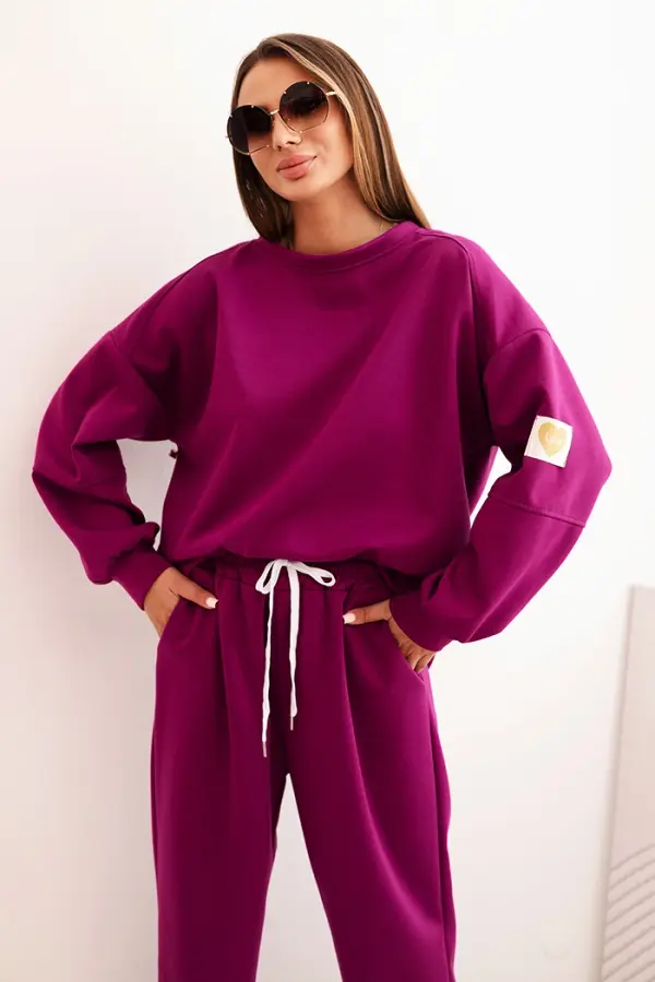 Kesi Włoski Kesi Włoski Women's set with a loose sweatshirt and pants with the word LOVE dark purple