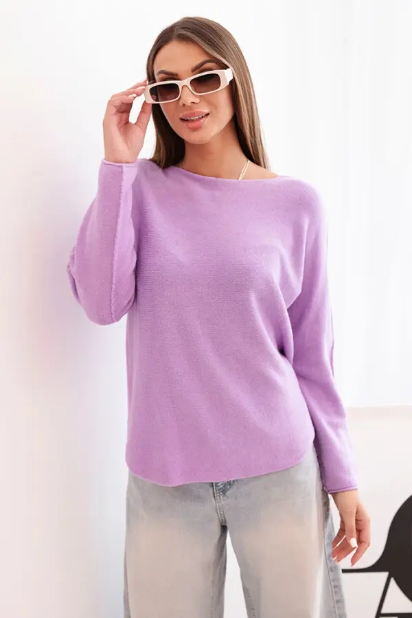 Kesi Włoski Kesi Włoski Women's sweater made of viscose with long sleeves and a round neckline light purple