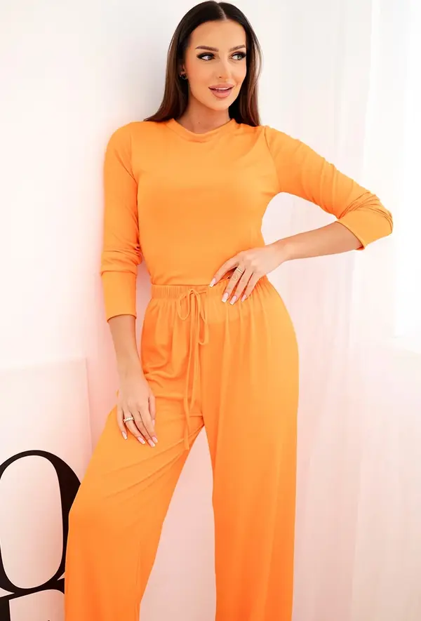Kesi Włoski Kesi Włoski Women's viscose set with a blouse and wide trousers orange