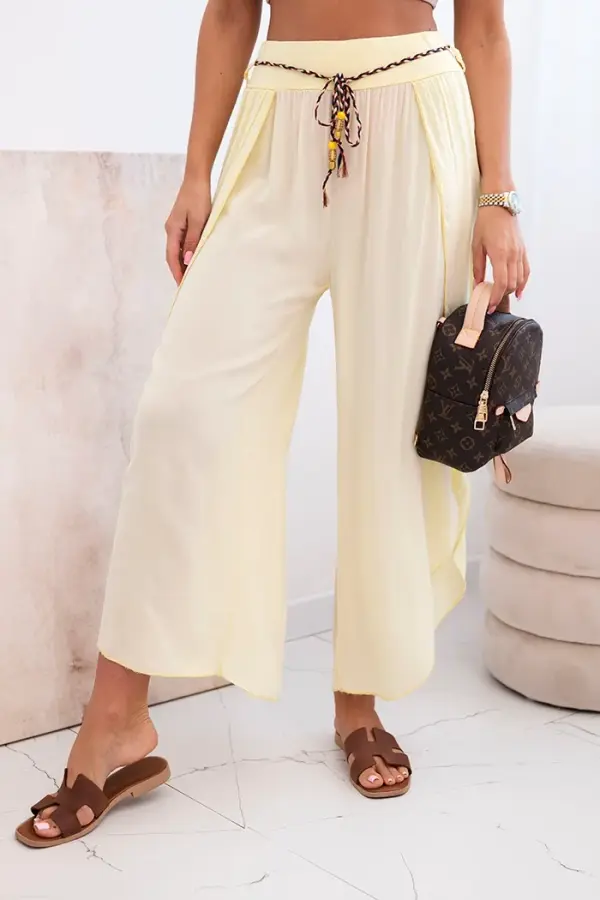 Kesi Włoski Kesi Włoski Women's viscose trousers with leg slit yellow