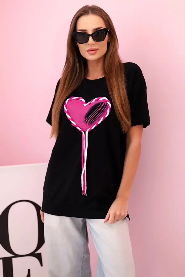 Kesi Kesi Women's oversized cotton T-shirt with a heart and fringes black