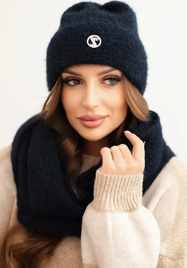 Polski Kesi Women's set with a hat and a snood made of soft knit navy blue