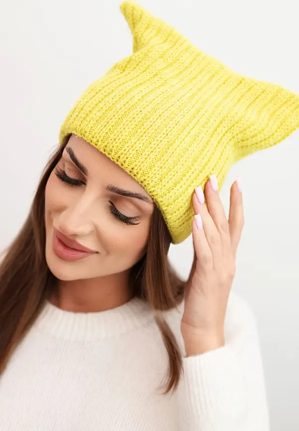 Kesi Kesi Women's winter hat with wool in a cat style made of ribbed knit K419 kiwi