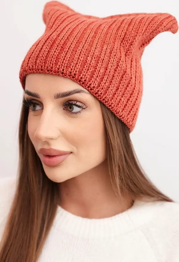 Kesi Kesi Women's winter hat with wool in a cat style made of ribbed knit K419 rusty