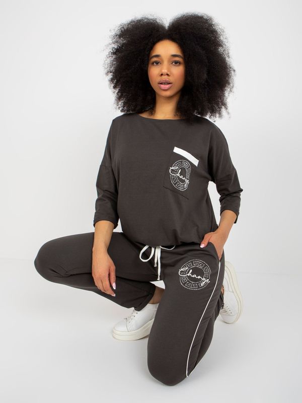 Fashionhunters Khaki two-piece tracksuit with app