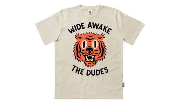The Dudes Класическа тениска The Dudes Wide Awake, светлокафява