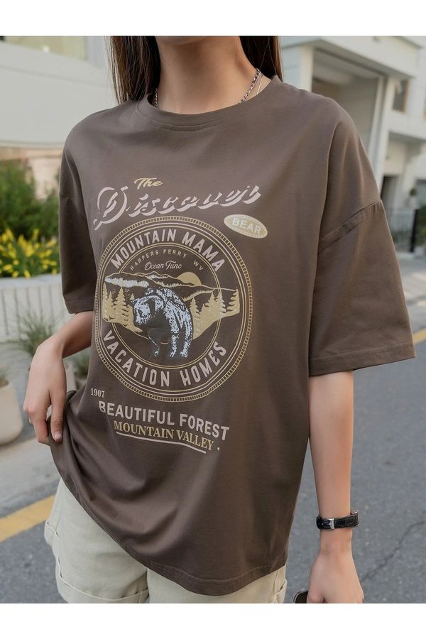 Know Know Women's Brown The Discover Oversized Printed T-Shirt.