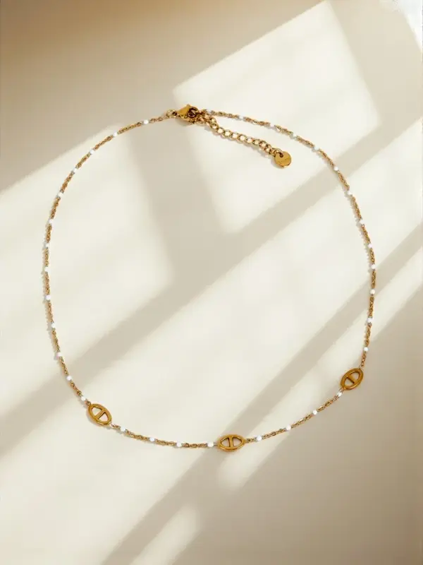 Resti Колие „Аелия Маане“