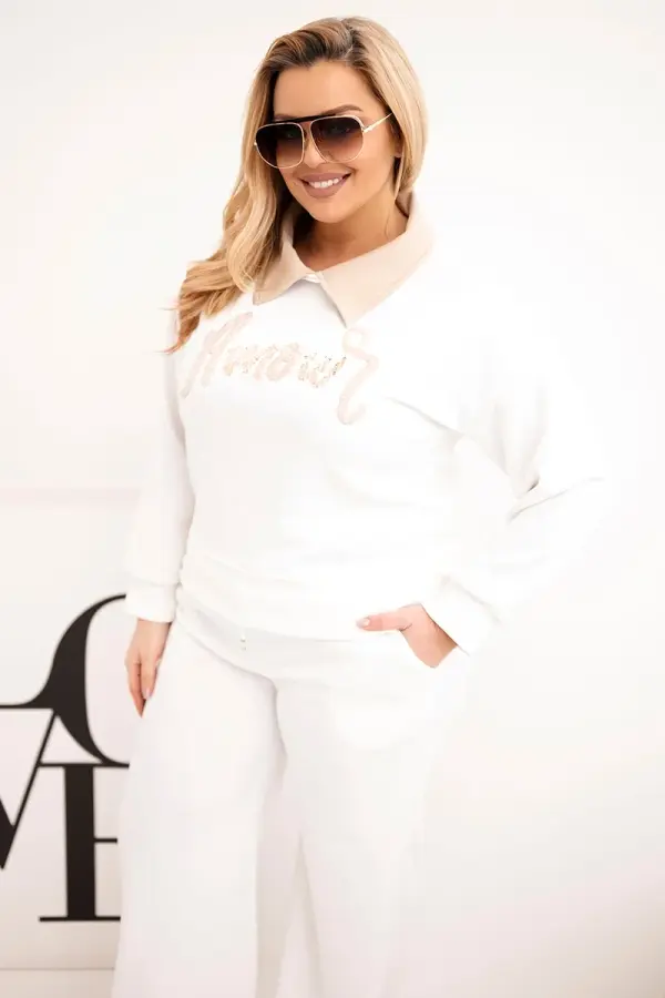 Kesi Włoski Комплект Kesi plus size с яка и широки панталони