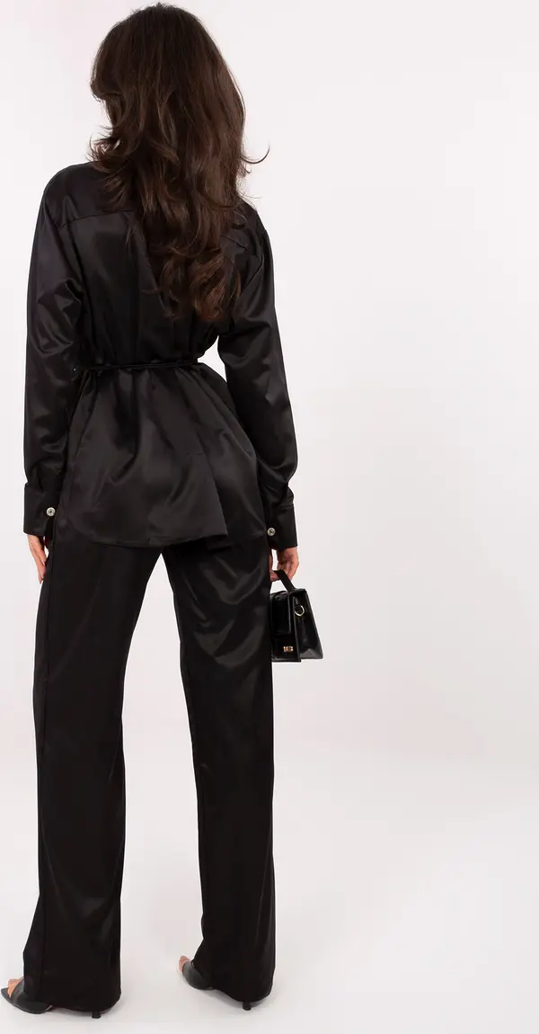 LAKERTA Комплект от черна сатенена риза и панталон