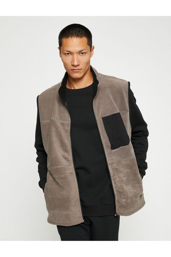 Koton Koton Basic Fleece Vest Pocket Detailed High Neck Zipper