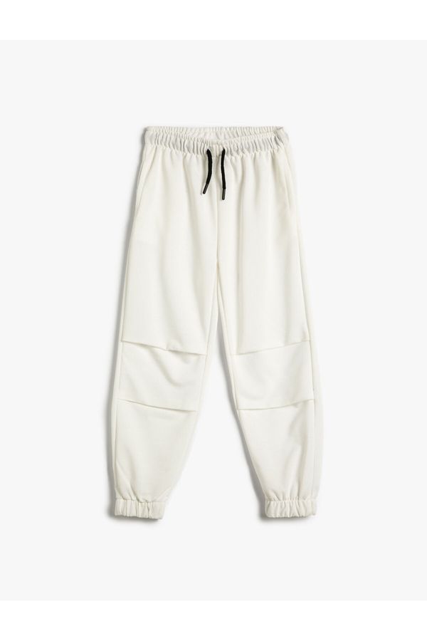 Koton Koton Basic Jogger Sweatpants with Tie Waist, Pockets, Tile Detail.