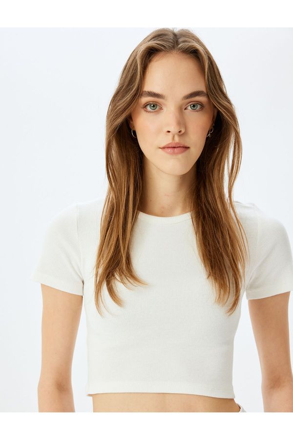 Koton Koton Basic Short Sleeve Crew Neck Slim Fit Crop Camisole Tee