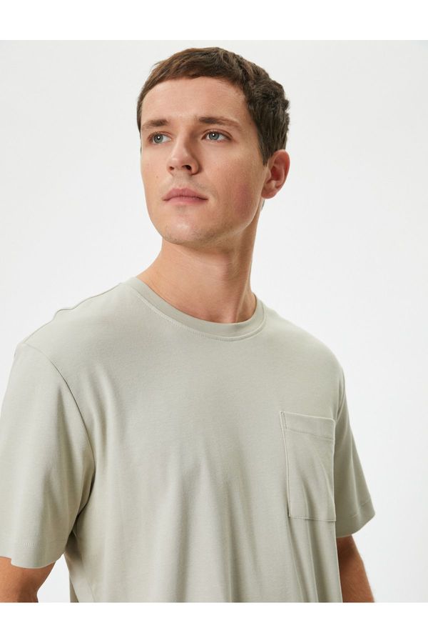 Koton Koton Basic T-Shirt Pocket Detailed Crew Neck Short Sleeve Cotton