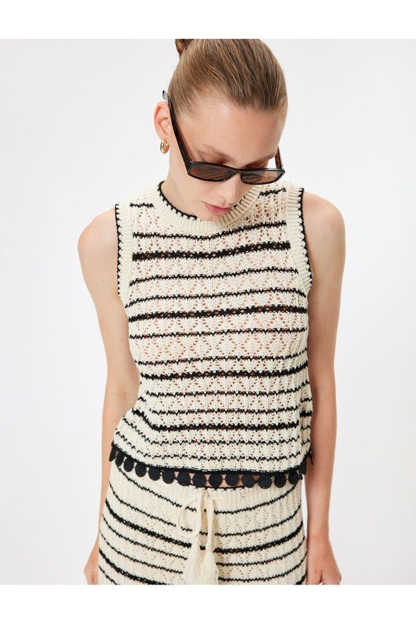 Koton Koton Crew Neck Openwork Sleeveless Knitwear Top
