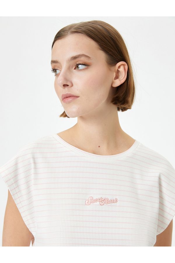 Koton Koton Crop Pajama Top Short Sleeve Crew Neck Embroidered Ribbed Viscose Blended