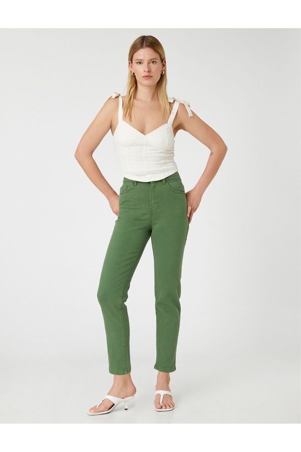 Koton Koton дънки с висока талия леко кльощави крака.