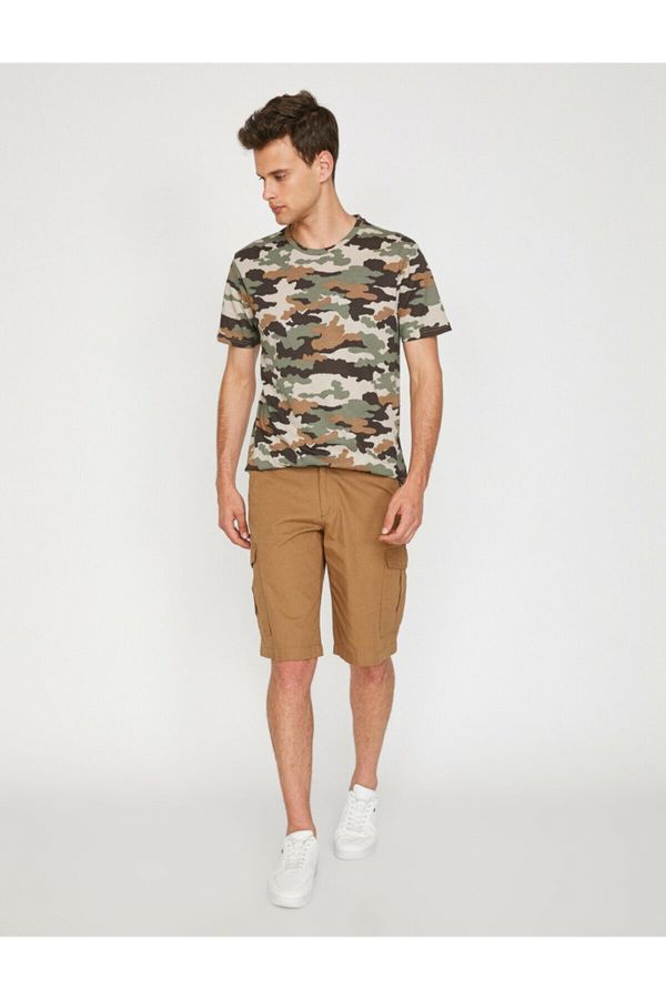 Koton Koton Men's Pocket Detailed Chino Sort