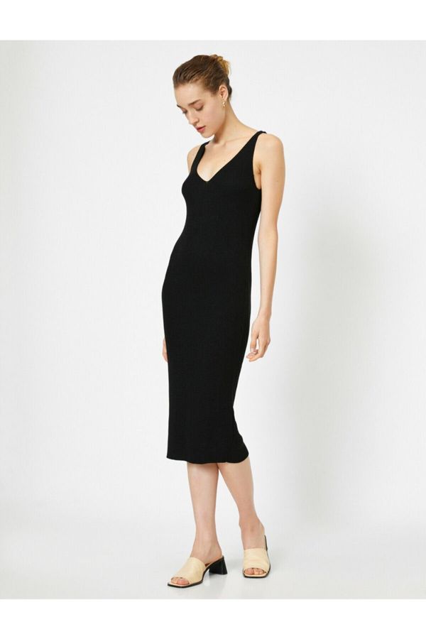 Koton Koton Роклята