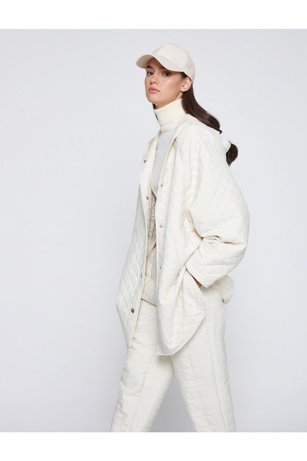 Koton Котон с качулка, ватиран анорак с джоб