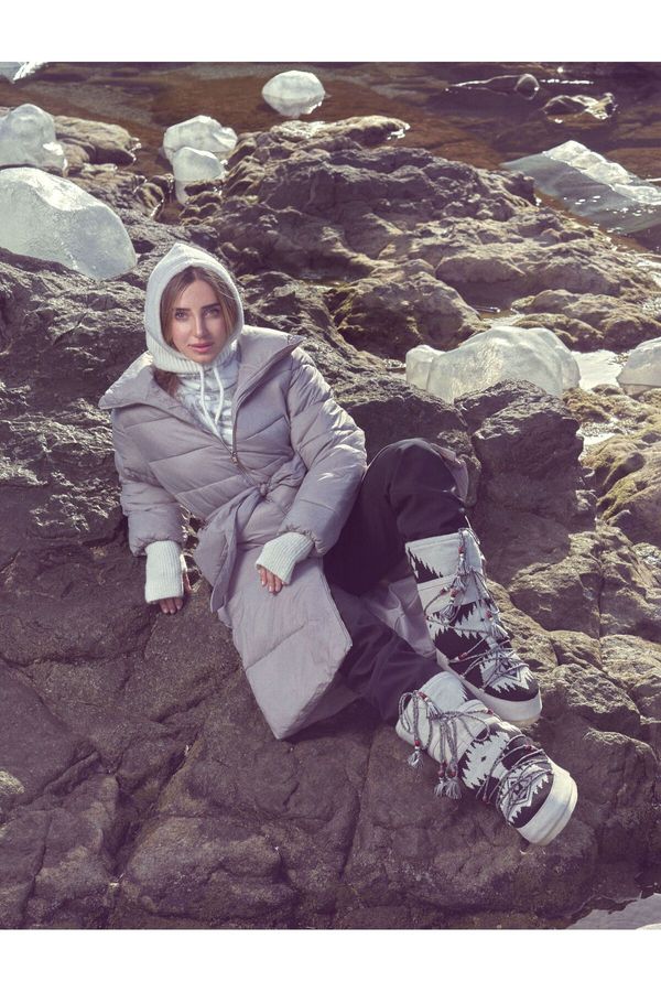 Koton Koton Şahika Ercümen X - Дълго надуваемо палто с колан