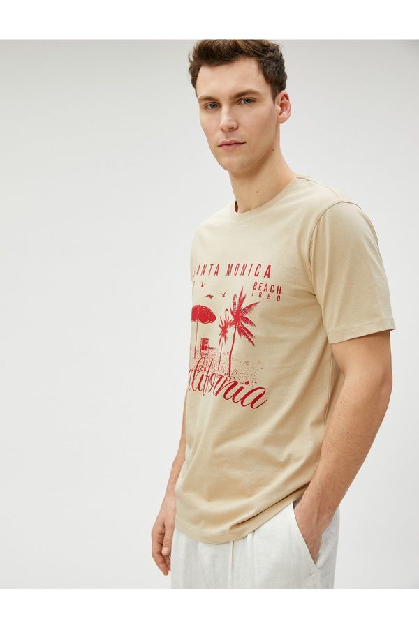 Koton Koton Слоган Щампа тениска, Crew Neck, Slim Fit памук.