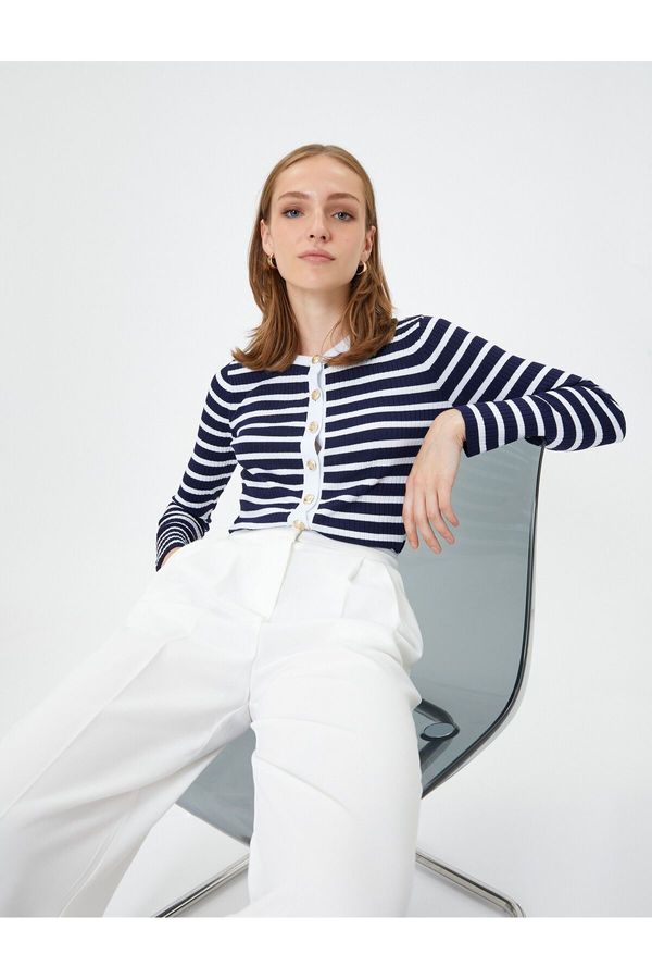 Koton Koton трикотаж жилетка със златни копчета и кадифе екипажа врата