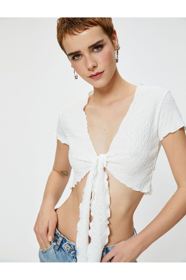 Koton Koton V-Neck Textured Short Sleeve Tie Front Crop T-Shirt