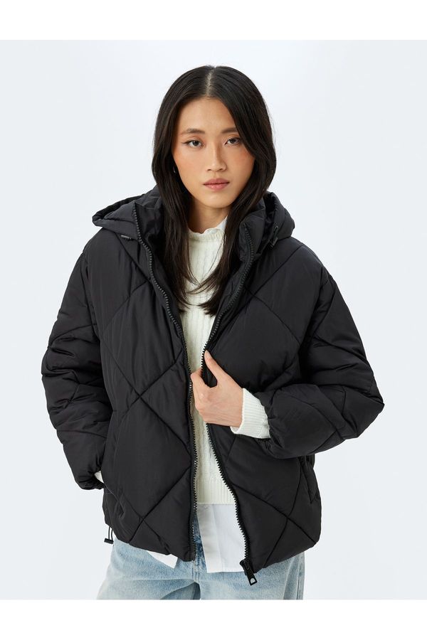Koton Koton Zippered Pocket Hooded Short Puffer Jacket