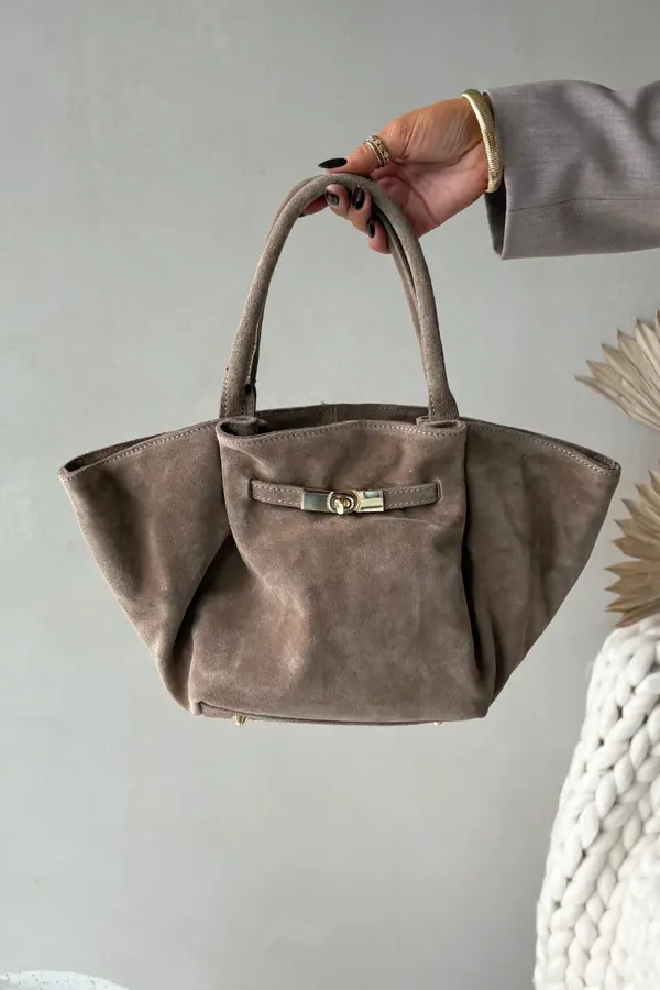 Boto Кожена велурена чанта Boto бежова