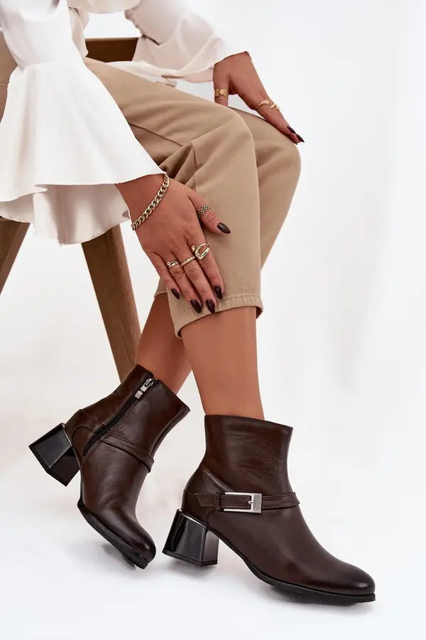 Zazoo Кожени боти до глезена с катарама на ток