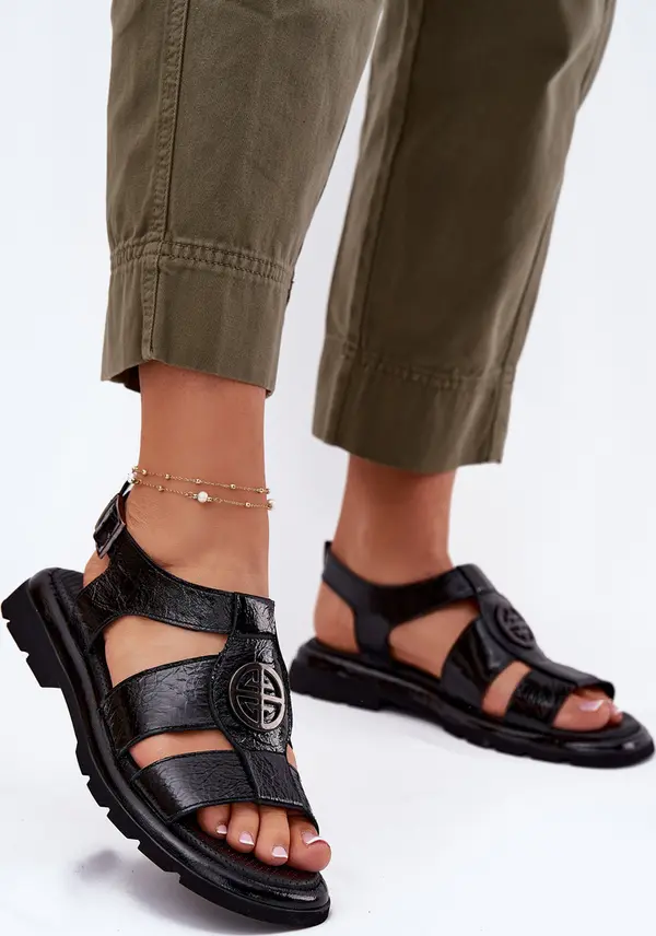 ARTIKER Кожени дамски сандали с лакирано покритие и декоративен детайл Artiker