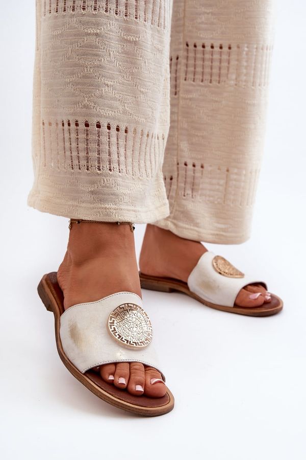 Zazoo Кожени равни сандали Zazoo 2938 със златна украса