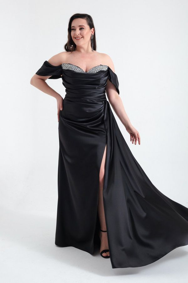 Lafaba Lafaba Women's Black Boat Neck Slit Long Plus Size Satin Evening Dress