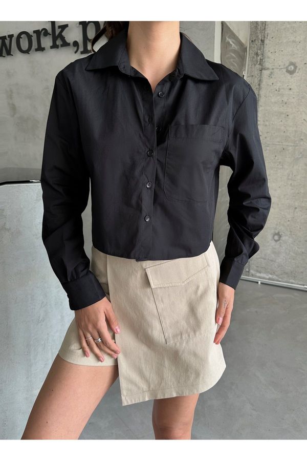 Laluvia Laluvia Black Pocket Crop Shirt