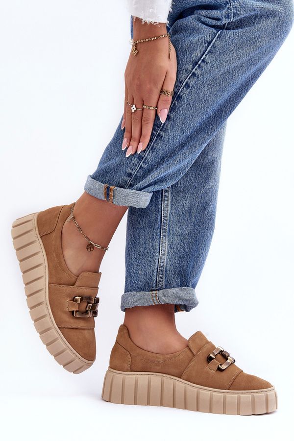 Lewski Shoes Lewski Shoes Дамски велурени обувки на платформа с декорация Тъмно бежови Lewski 3398