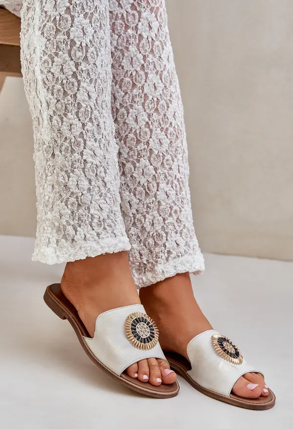 Boto Lewski Shoes Кожени Сандали С Декорация На Плосък Ток Златен Патиниран Левски