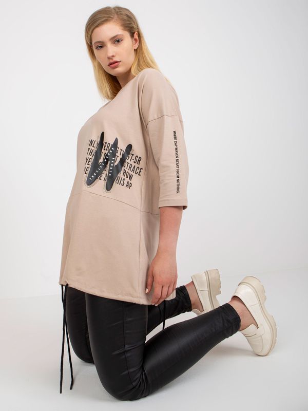 Fashionhunters Light beige cotton blouse of larger size with printed design