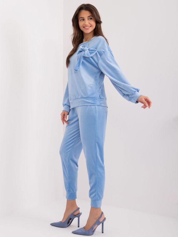 Fashionhunters Light blue casual velour set with bow