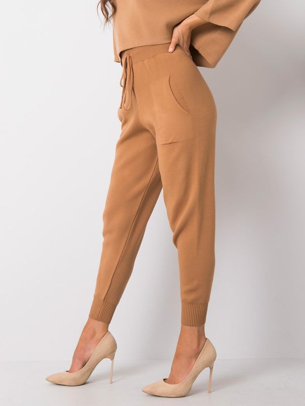 Fashionhunters Light brown trousers Eleanor RUE PARIS
